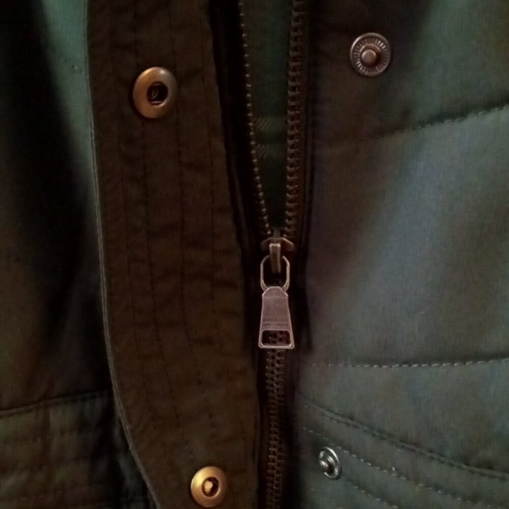 🔥SALE  Sonoma Life+Style Women’s L Black Quilted Vest Plaid Cozy Flannel Lining - Picture 7 of 11